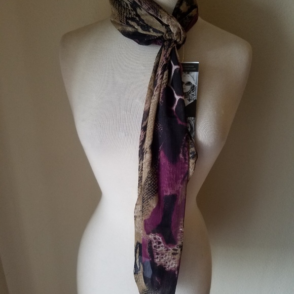 Liscaro Scarf Wrap Multi-Way Amazon Python - Picture 8 of 8